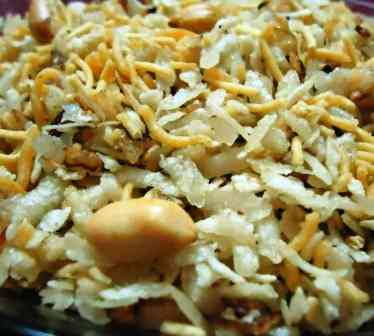 MASALA CHIRE BHAJA - FRIED FLATTENED RICE POHA